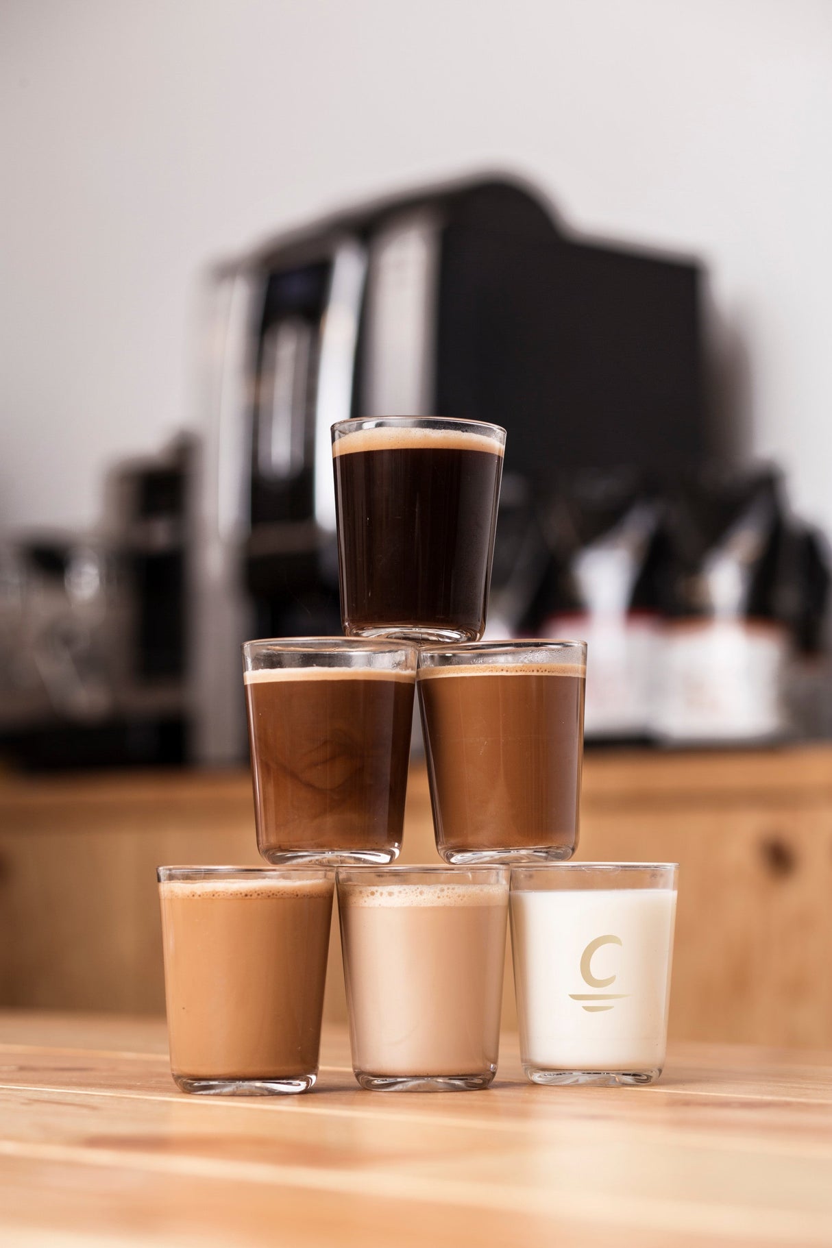 Produkt CORNELLA Kawa ziarnista Kawa ziarnista CORNELLA Barista Pro 90 Premium Grade 1 kg 004624