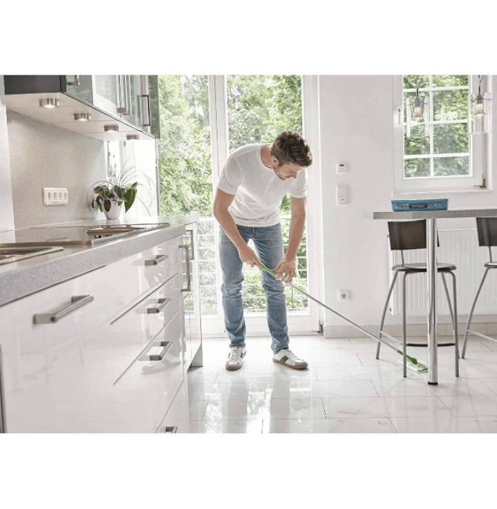 Produkt SWIFFER Mopy i wkłady Zestaw startowy SWIFFER XXL Mop + 8 suchych chusteczek + 3 mokre chusteczki 003401