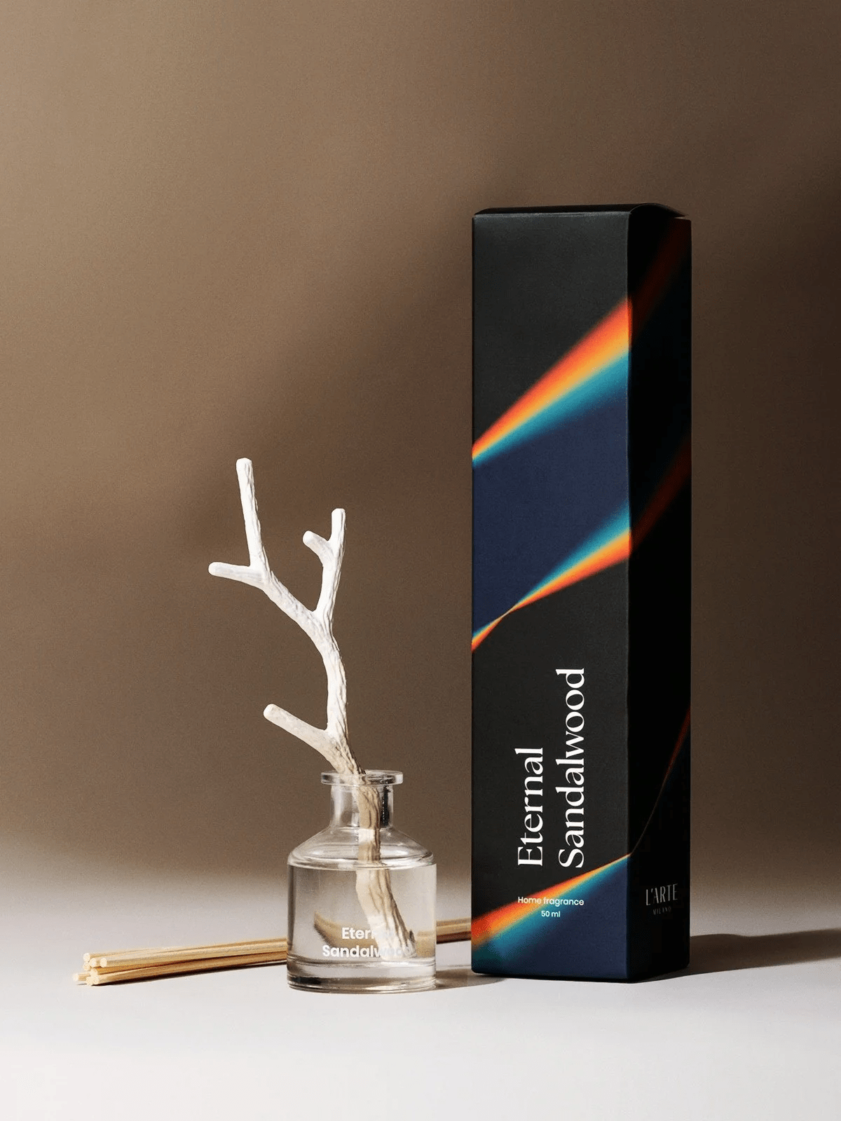 Produkt L'ARTE MILANO Odświeżacze powietrza Zapach do domu L'ARTE MILANO "Eternal Sandalwood" 50 ml 052840