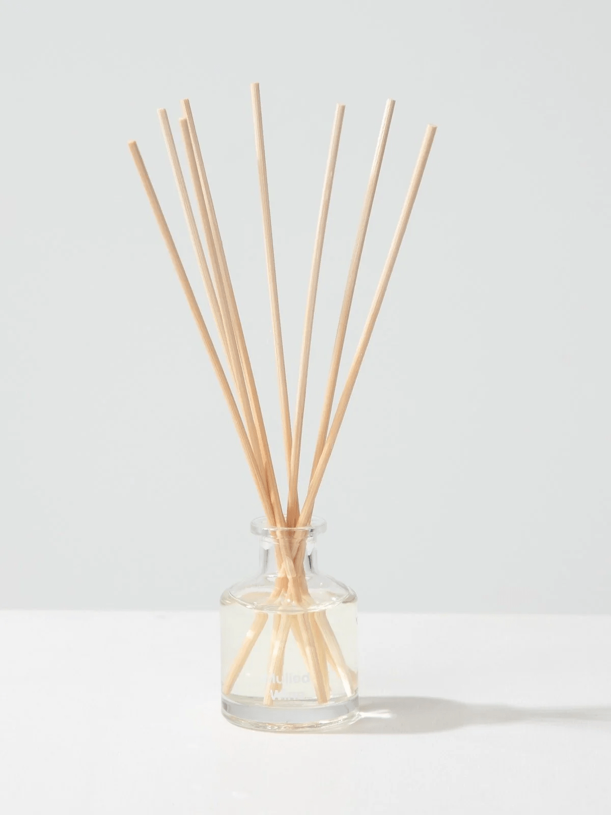 Produkt L'ARTE MILANO Odświeżacze powietrza Zapach do domu L'ARTE MILANO "Mulled Wine" 50 ml 052839