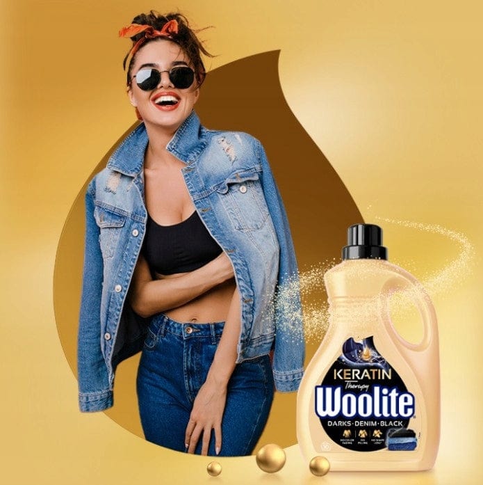 Produkt WOOLITE Płyny i żele do prania Płyn do prania WOOLITE Keratin Therapy biały kolor czarny MIX 60 prań 3x 3,6 l Z00531