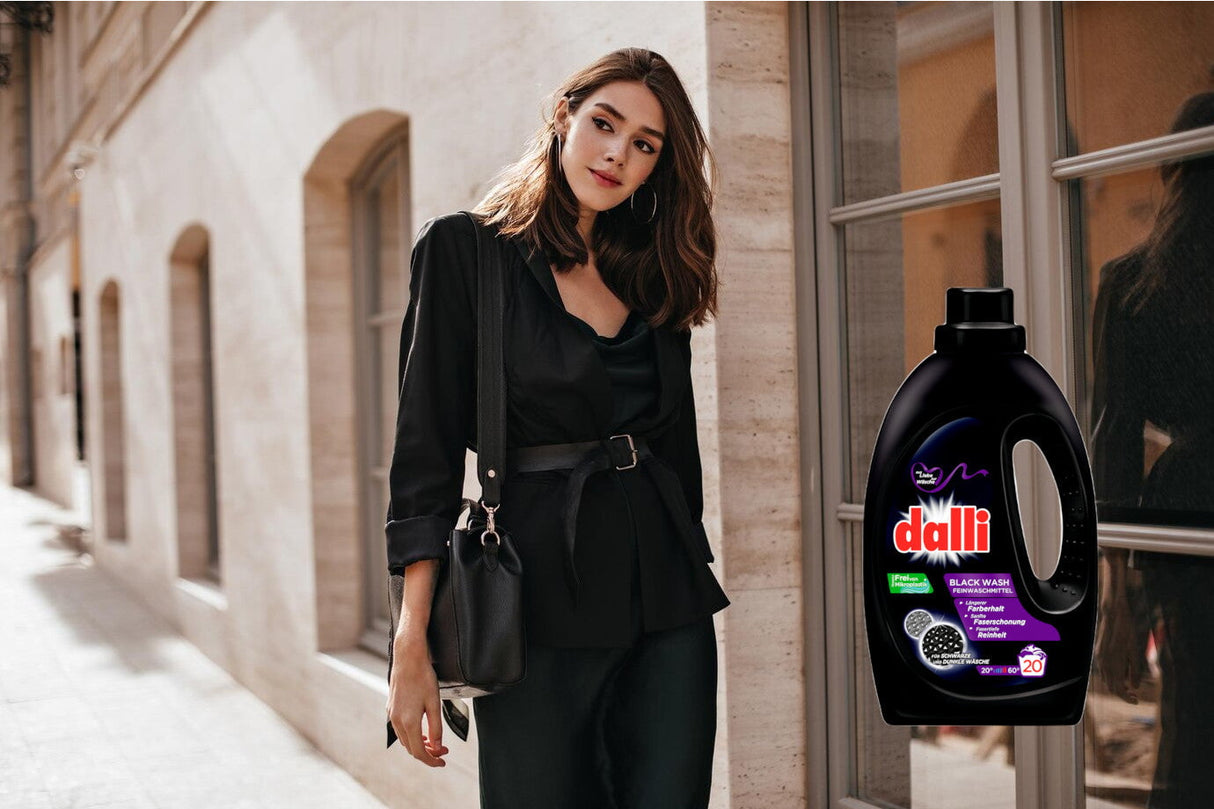 Produkt DALLI Płyny i żele do prania Żel do prania DALLI Black Wash do ciemnych tkanin 20 prań 1,1l 004355