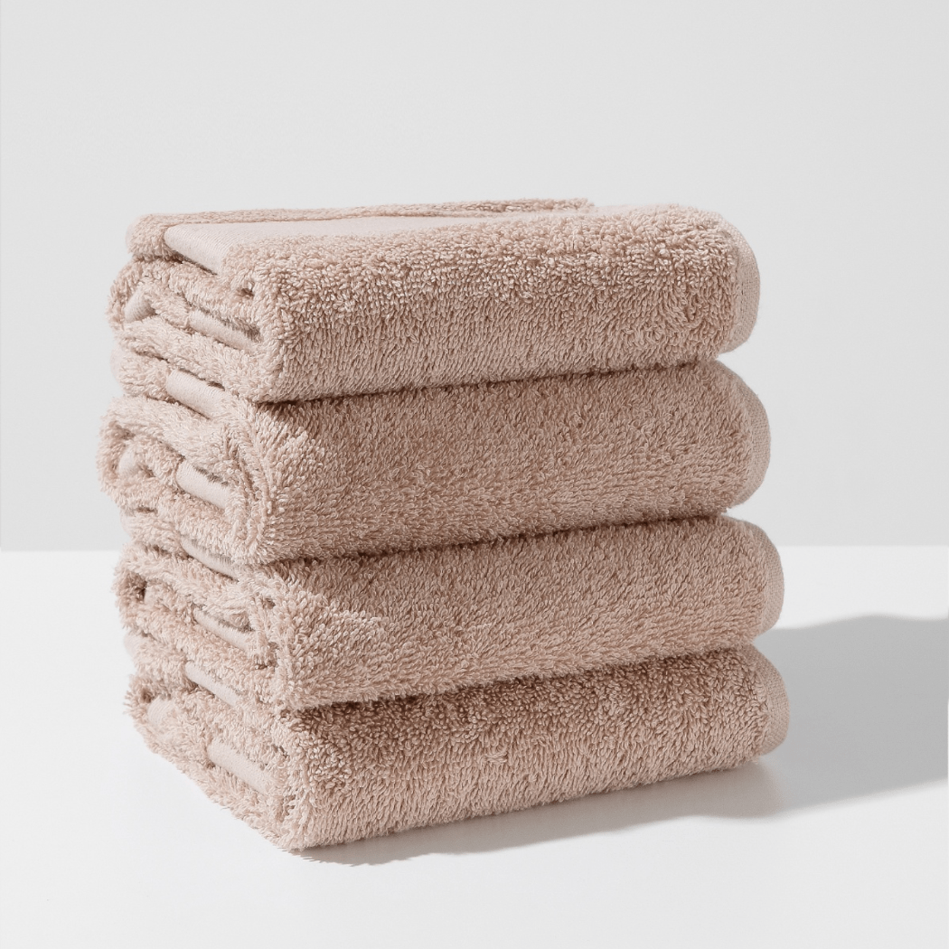 Produkt L'ARTE MILANO Ręcznik kąpielowy Zestaw ręczników bawełnianych L'ARTE MILANO w koszyku 4x 30 x 50 cm 052815