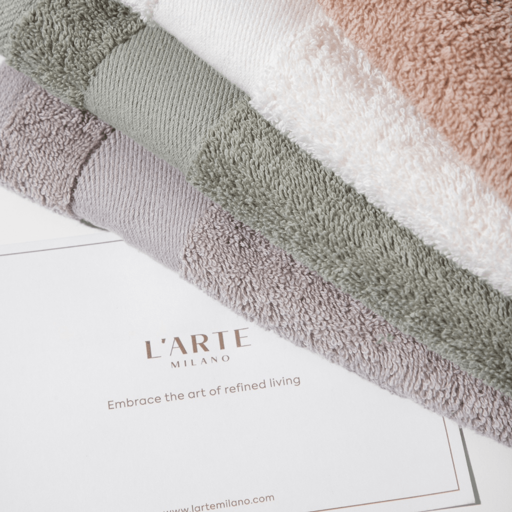 Produkt L'ARTE MILANO Ręcznik kąpielowy Zestaw ręczników bawełnianych L'ARTE MILANO w koszyku 4x 30 x 50 cm 052820