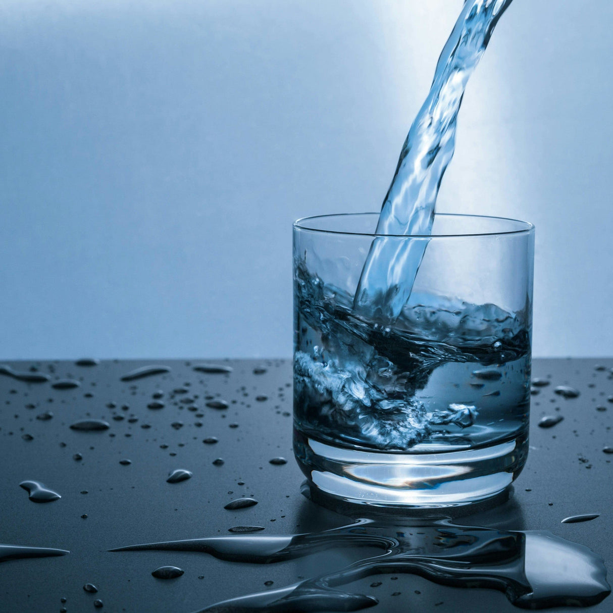 Produkt NAŁĘCZOWIANKA Woda niegaznowana Woda mineralna NAŁĘCZOWIANKA Teens niegazowana 1l 003778