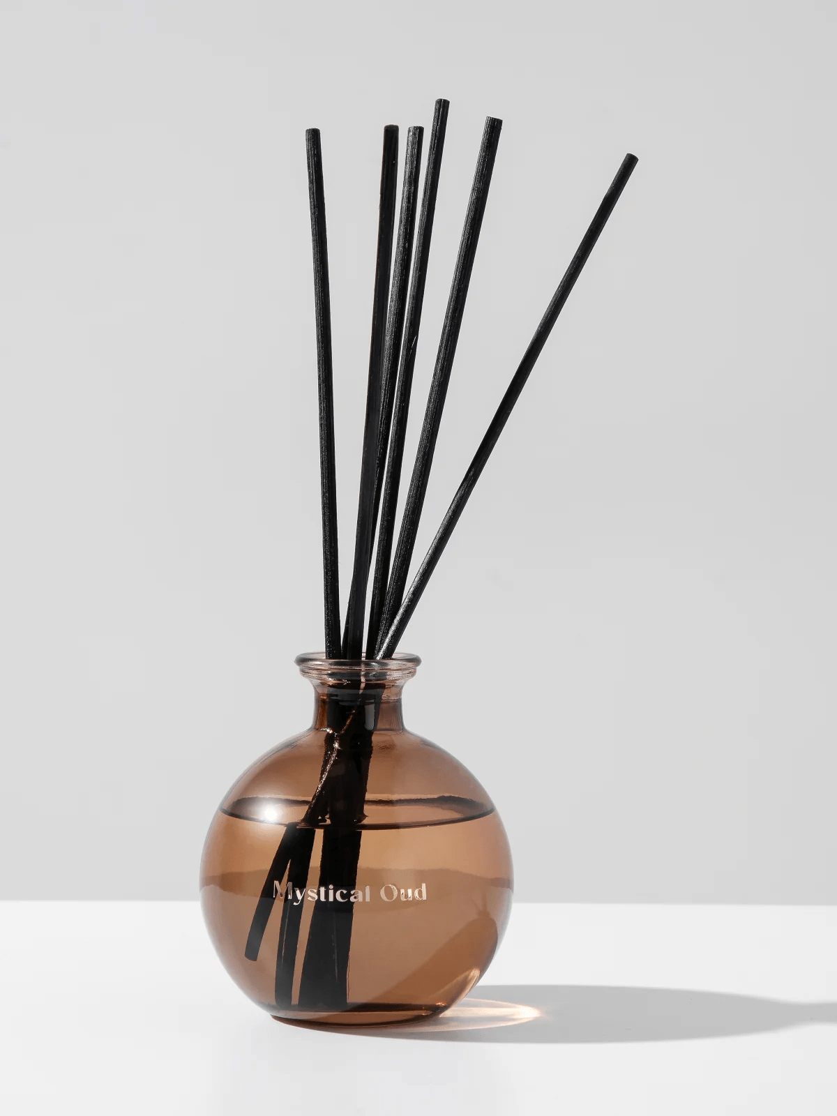 Produkt L'ARTE MILANO Odświeżacze powietrza Zapach do domu L'ARTE MILANO "Mystical Oud" 200 ml 052836