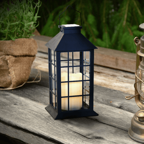 Produkt VOLTENO Pozostałe do domu Lampa solarna ogrodowa VOLTENO Lantern Black LED ciepłe światło IP44 1 szt 005731